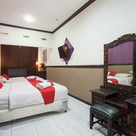 Reddoorz @ Urip Sumoharjo Hotel Surabaya Bagian luar foto