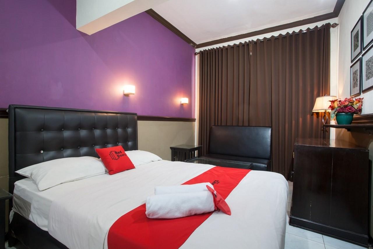 Reddoorz @ Urip Sumoharjo Hotel Surabaya Bagian luar foto