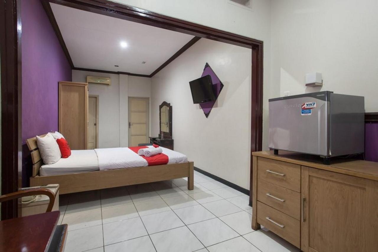 Reddoorz @ Urip Sumoharjo Hotel Surabaya Bagian luar foto