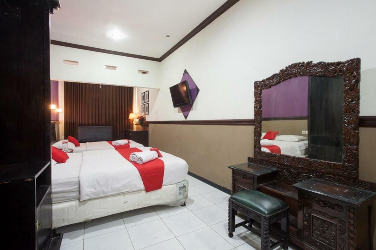 Reddoorz @ Urip Sumoharjo Hotel Surabaya Bagian luar foto
