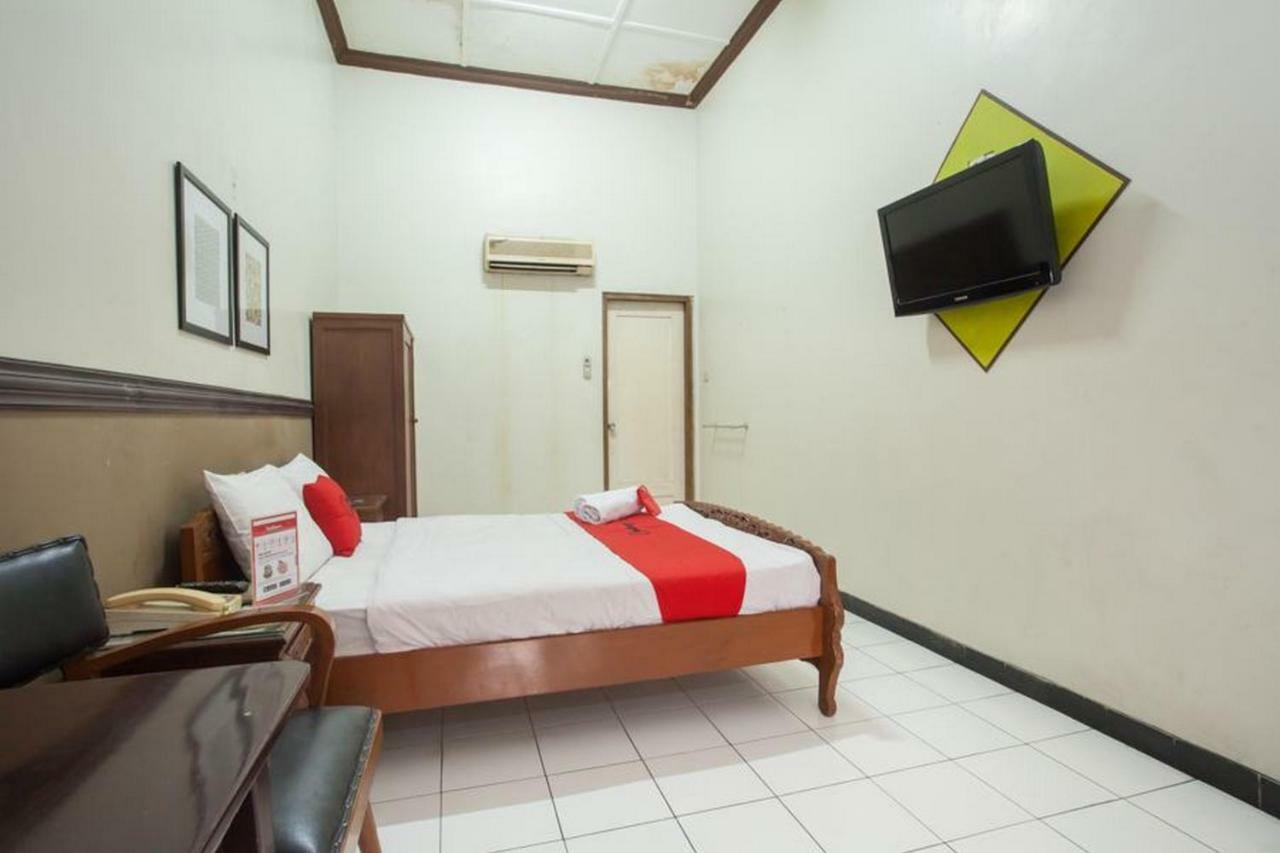 Reddoorz @ Urip Sumoharjo Hotel Surabaya Bagian luar foto